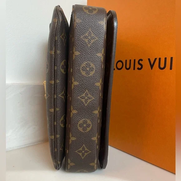 Louis Vuitton Pochette Métis Crossbody Bag - Picture 7 of 15